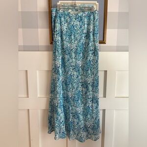 Appleseed's Aqua and White Floral Maxi Skirt Size Large